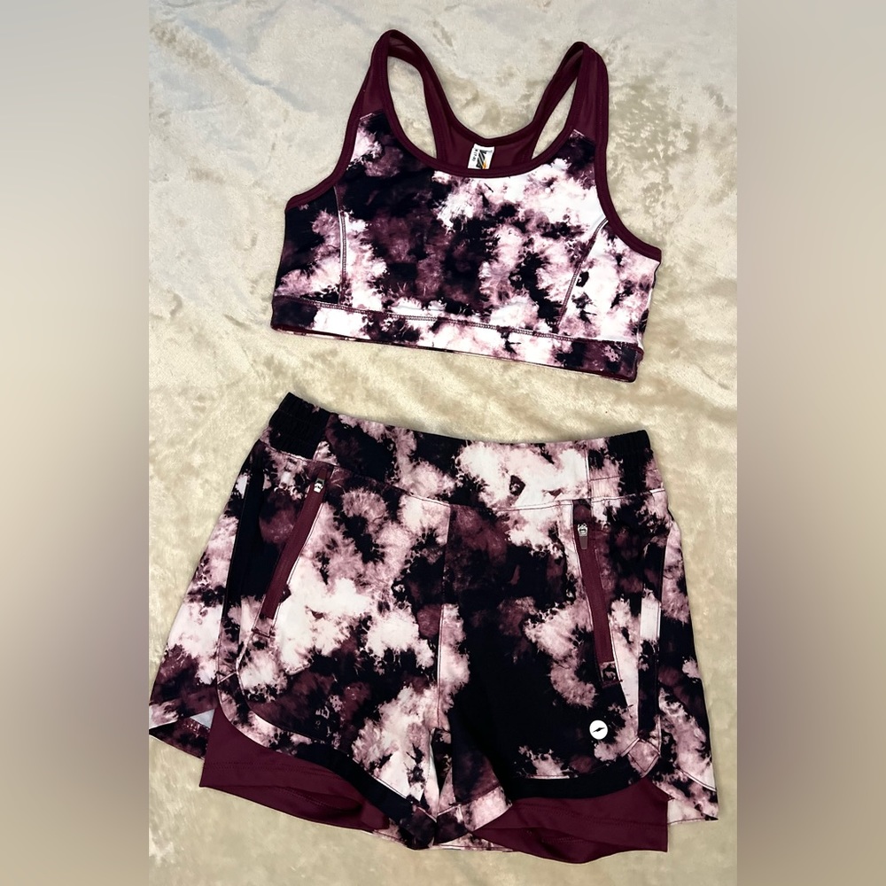 Girls activewear set size M (7/8) by Avia
